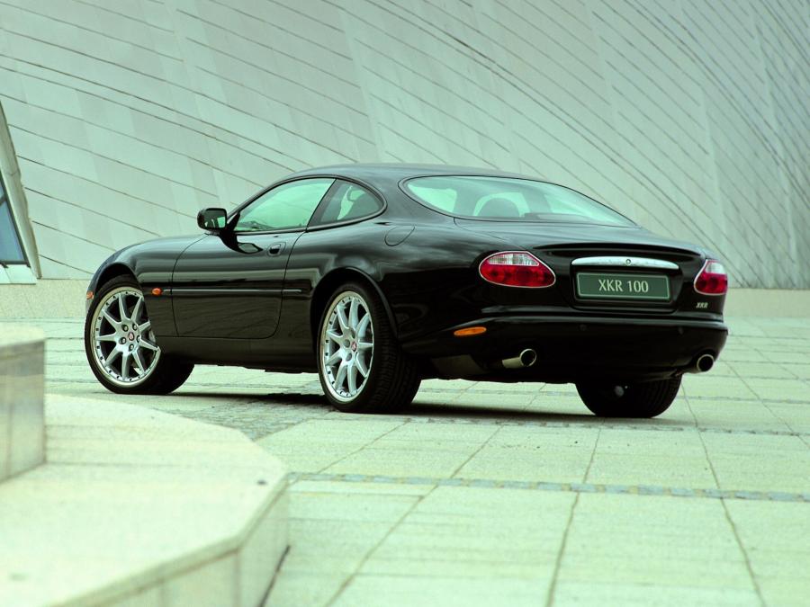  Jaguar XKR 100 Coupe 2002 года  (фото 2 из 7)